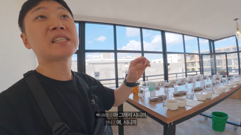 절벽 끝에 만든 세계에서 가장 위험한 교회 가보기【아프리카7】 37-10 screenshot.png