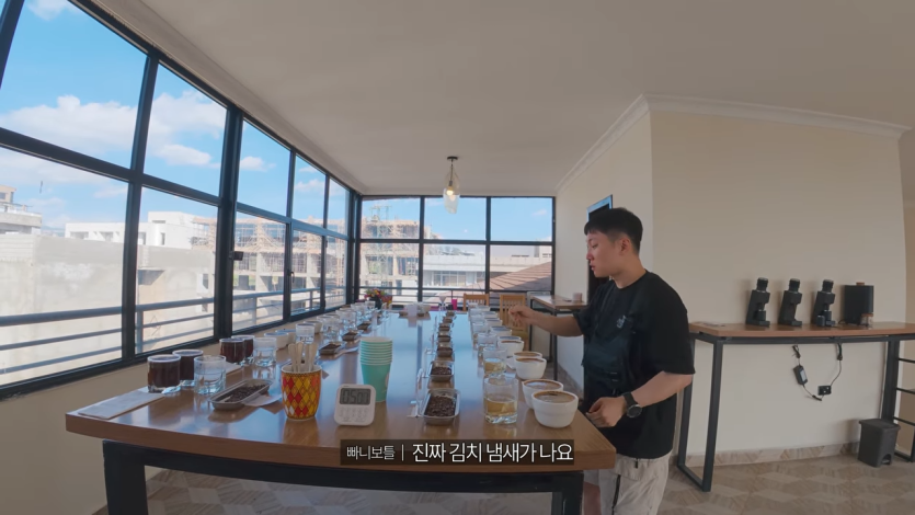 절벽 끝에 만든 세계에서 가장 위험한 교회 가보기【아프리카7】 38-14 screenshot.png