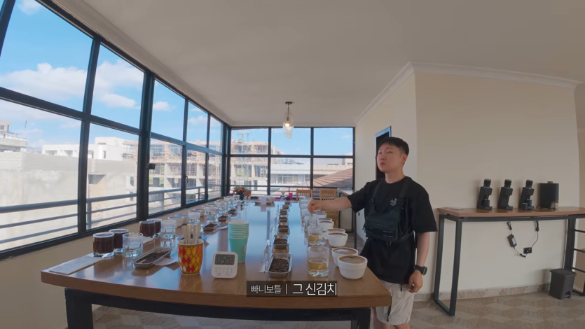 절벽 끝에 만든 세계에서 가장 위험한 교회 가보기【아프리카7】 38-15 screenshot.png